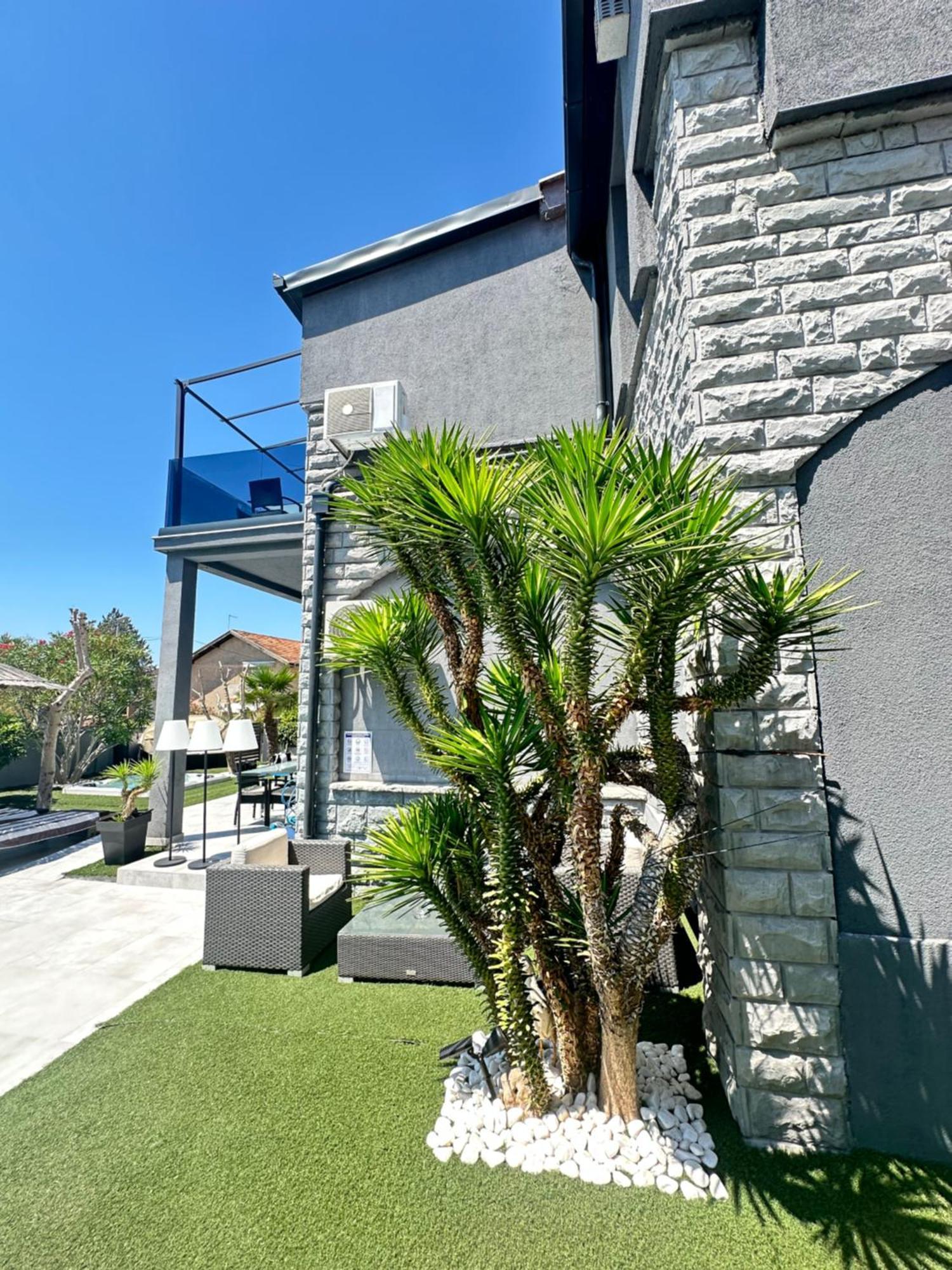 Apartmani Vernissage Biograd Na Moru Exterior photo